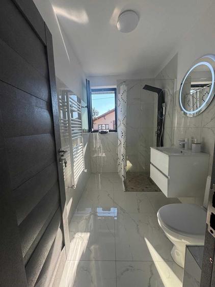 Casă cu 2 camere cu Teren 500 Mp în Central
