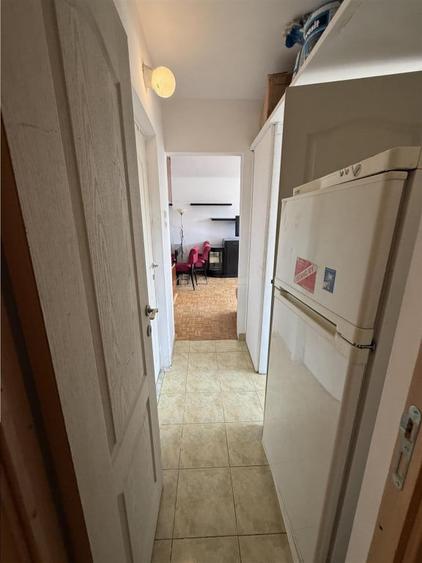 Apartament cu 2 camere decomandat în Victoriei