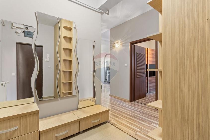 Apartament cu 3 camere decomandat, mobilat în UTA