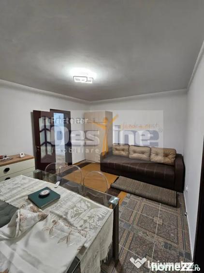 Apartament cu 2 camere semidecomandat, mobilat în Tudor Vladimirescu