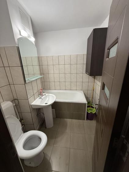 Se inchiriaza apartament 2 camere, gavana 3 - 5