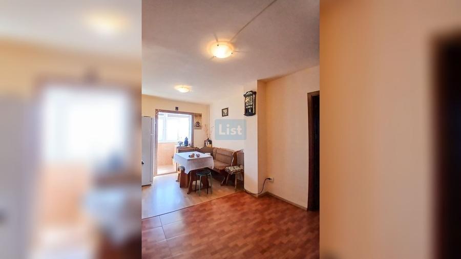 Apartament cu 3 camere decomandat în Lăpuș