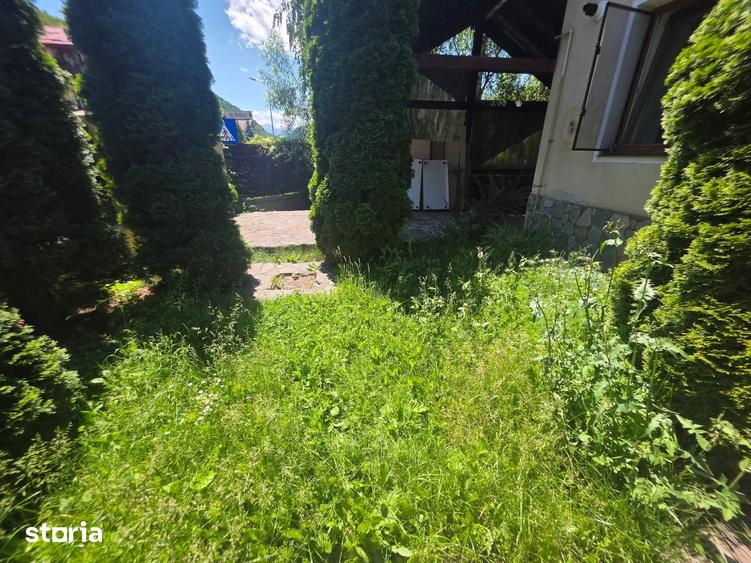 Casă cu 4 camere cu Teren 250 Mp în Bunloc