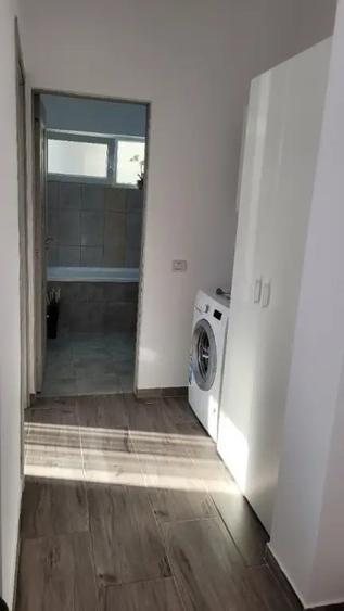 Apartament cu 2 camere semidecomandat în Giroc