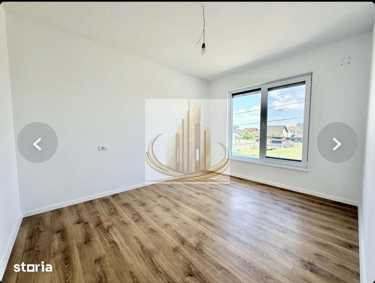Duplex cu 5 camere cu Canalizare în Moșnița Nouă