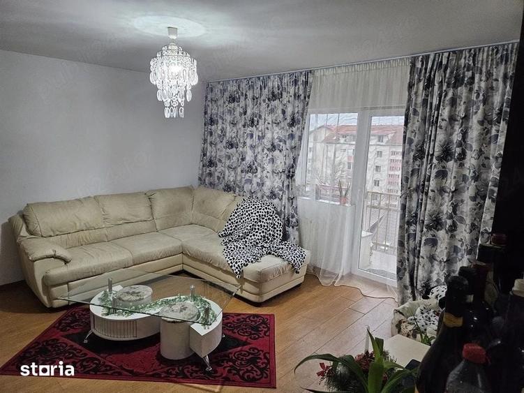 Apartament cu 3 camere în Odobescu