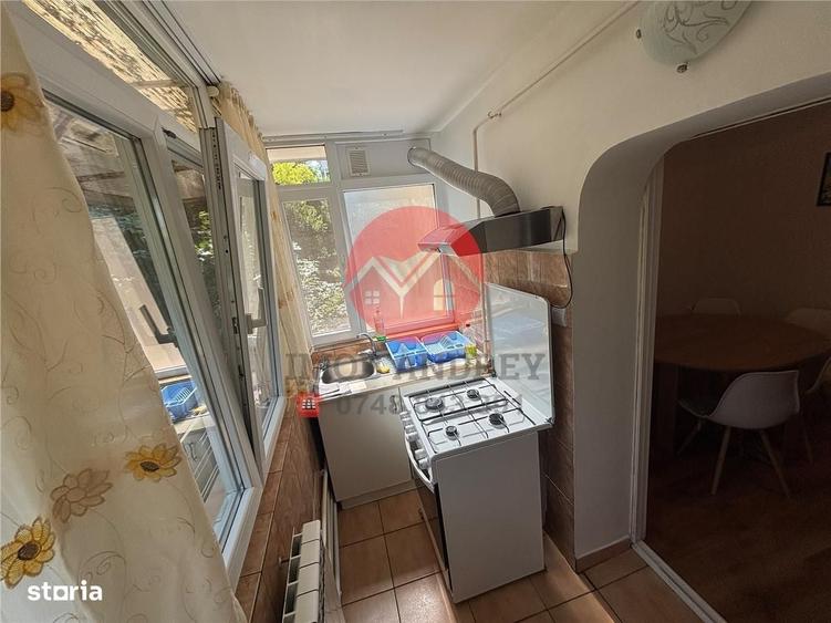 Apartament cu 3 camere decomandat în Central