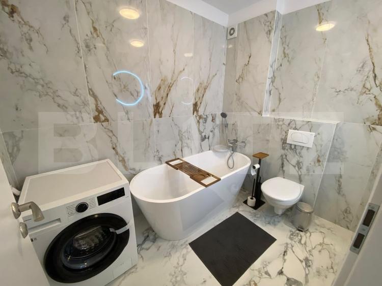 Apartament cu 3 camere semidecomandat, mobilat în Florești