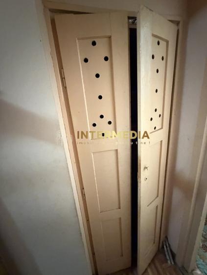 Apartament cu 2 camere decomandat, mobilat în Cetate