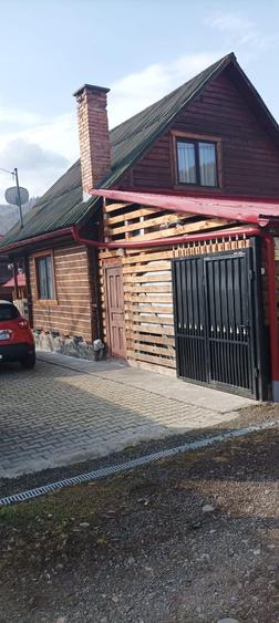 Casă individuală cu 3 camere cu Garaj în Lunca Bradului
