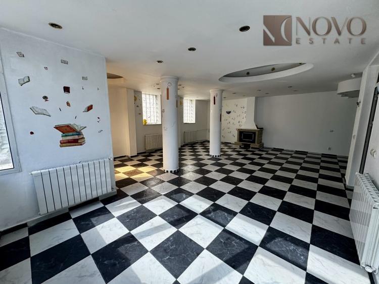 Duplex cu 8 camere cu Canalizare în Băneasa