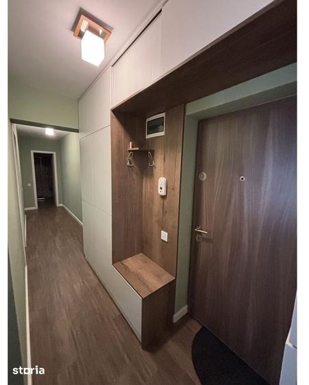 Apartament cu 3 camere, mobilat în Metalurgiei