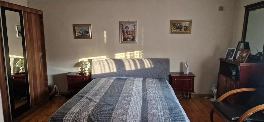 Casă individuală cu 5 camere cu Teren 2311 Mp în Leordina