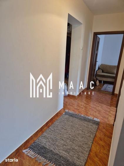 Apartament cu 4 camere decomandat, mobilat în Cedonia