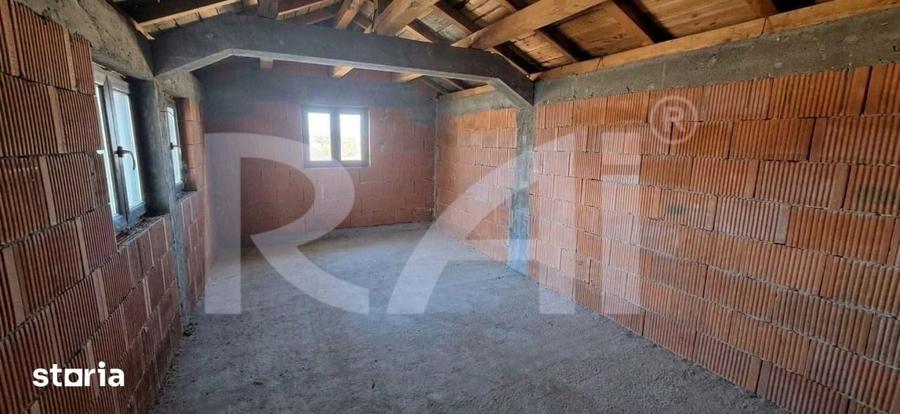 Casă cu Teren 500 Mp în Malu Mare