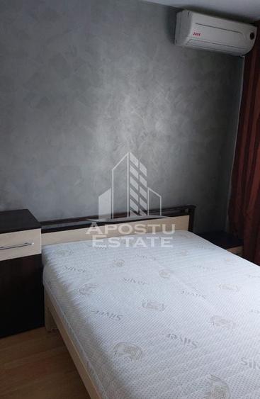 Apartament cu 2 camere decomandat în Girocului