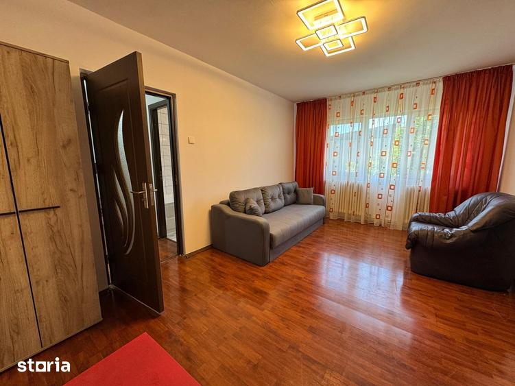 Apartament cu 2 camere în Podu Roș