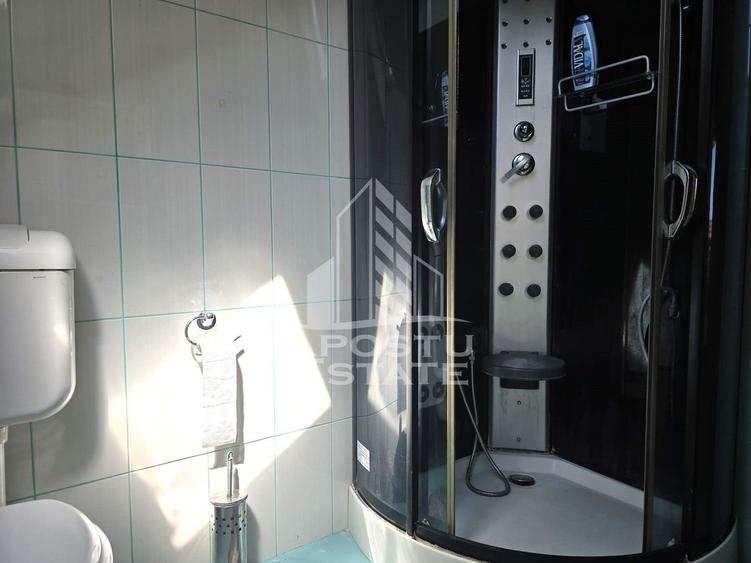 Casă individuală cu 4 camere cu Canalizare în Ultracentral