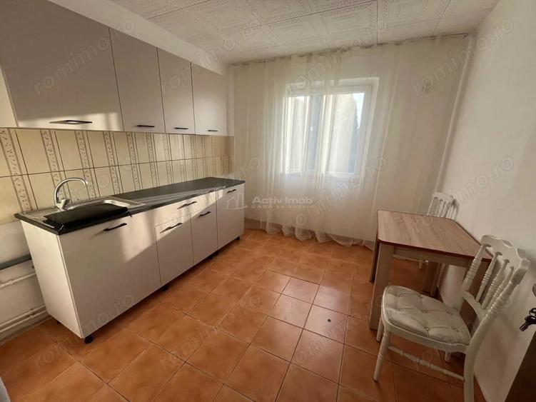 Garsonieră decomandată în Periferie