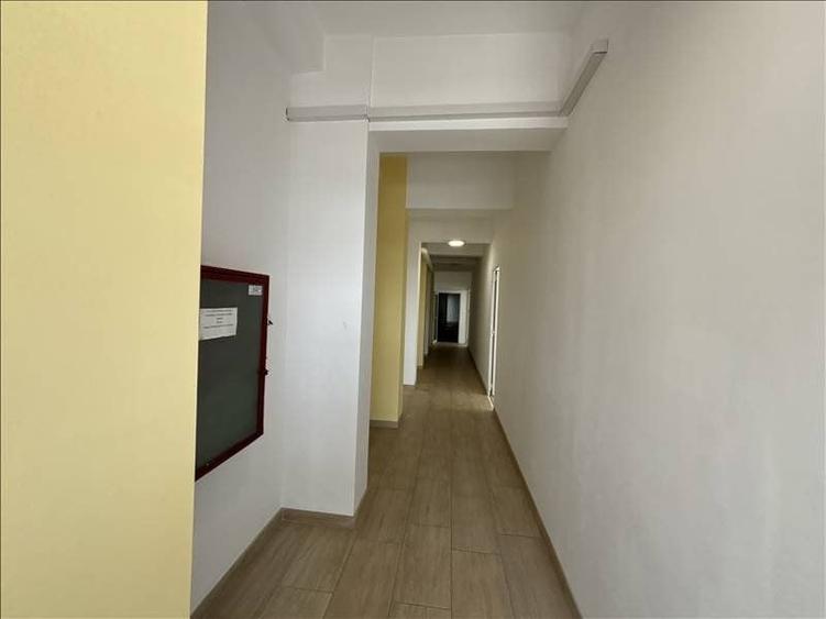 Birou, de 984 mp, în Ultracentral