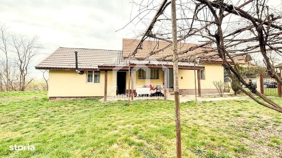 Casă cu 3 camere în Jucu