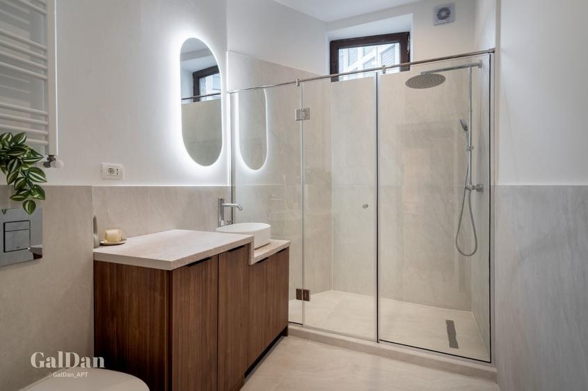 Apartament cu 4 camere, mobilat în Universitate
