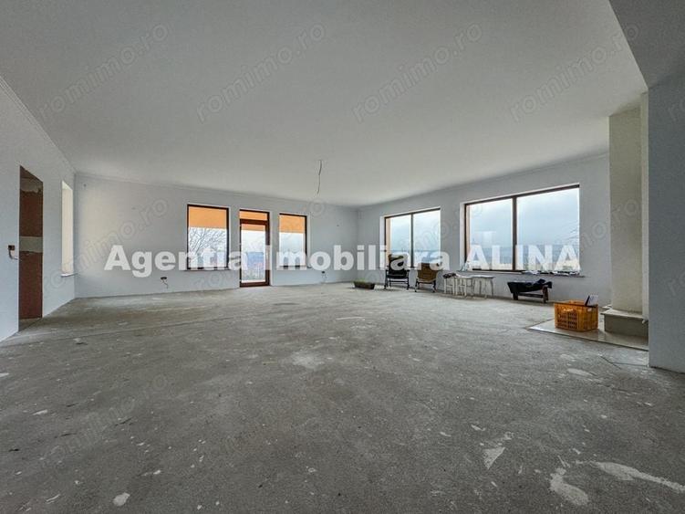 Casă cu 4 camere cu Teren 1586 Mp în Central