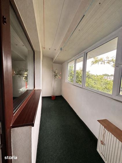 Apartament cu 4 camere decomandat în Central