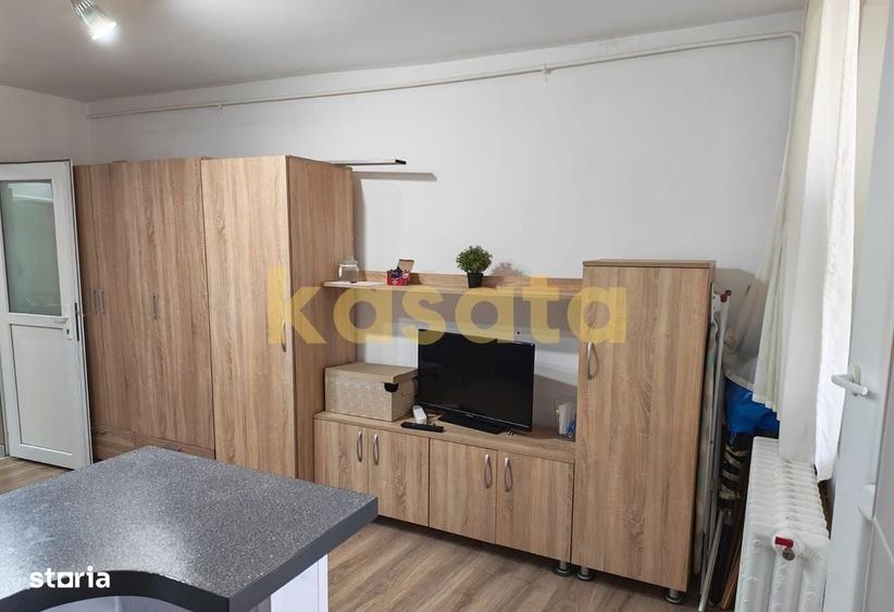 Garsonieră în Tei