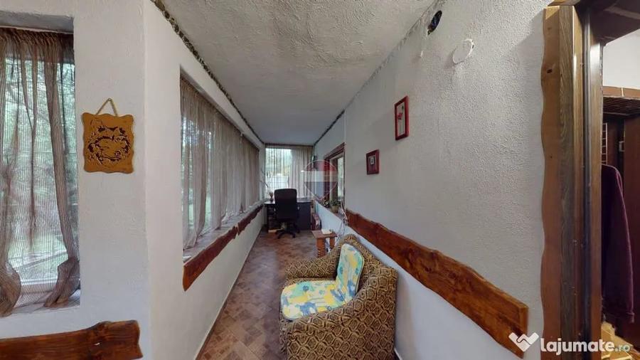 Casă cu 5 camere cu Teren 2000 Mp în Stațiunea Climaterică Sâmbăta