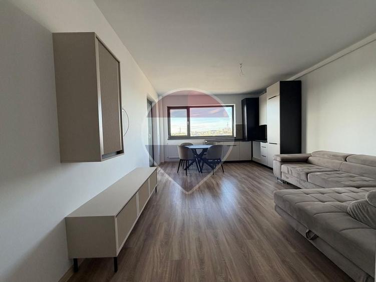 Apartament cu 2 camere semidecomandat în Nord