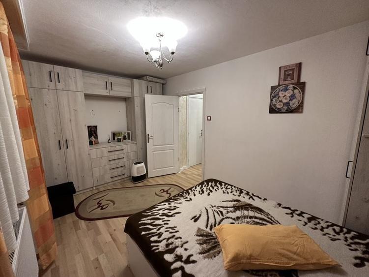 Apartament cu 2 camere în Drumul Carului
