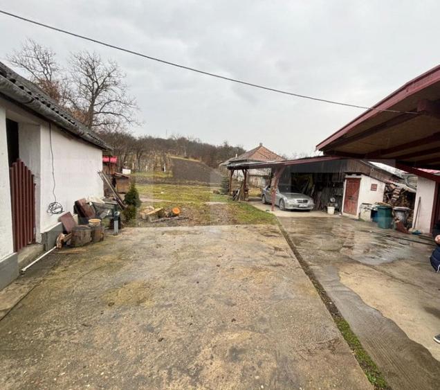 Casă cu 3 camere cu Canalizare în Gârceiu