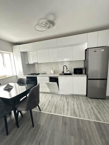 Apartament cu 2 camere în Apărătorii Patriei