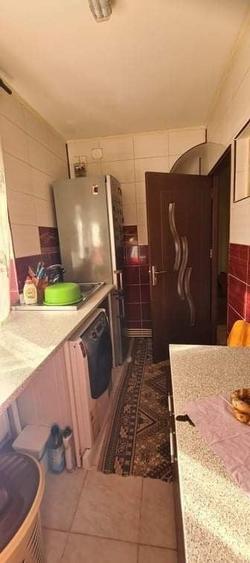 Casă cu 3 camere în Sărărie