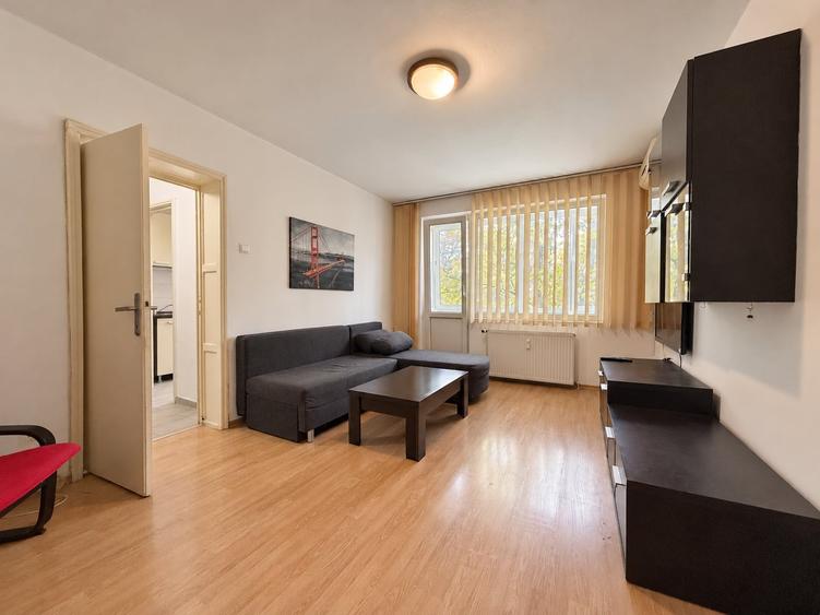 Apartament cu 2 camere semidecomandat, mobilat în Jiului