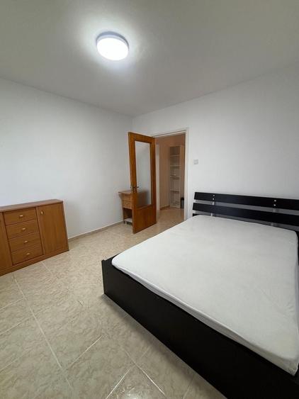 Apartament cu 3 camere în Dristor