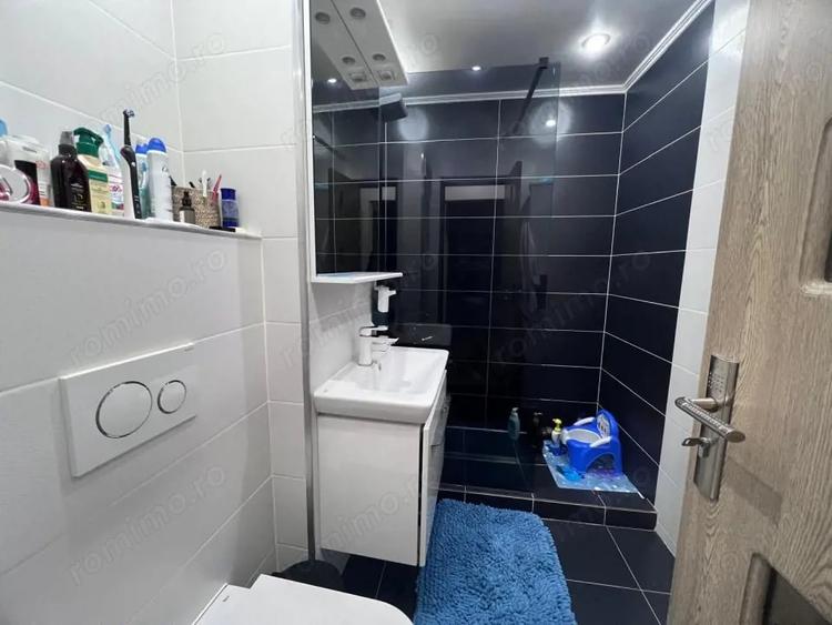 Apartament cu 4 camere decomandat în Central