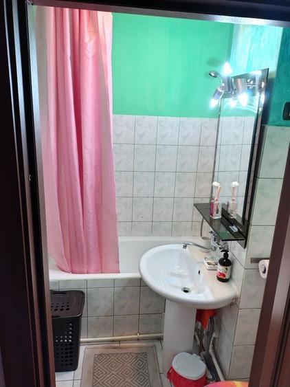 Inchiriez apartamen cu doua camere in zona 0. - 1