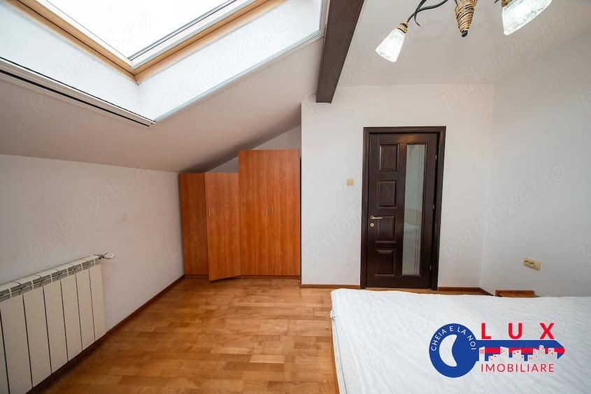 Apartament cu 3 camere decomandat în Neptun