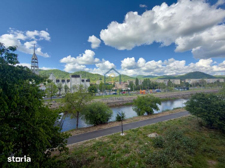 Apartament cu 2 camere decomandat în Republicii