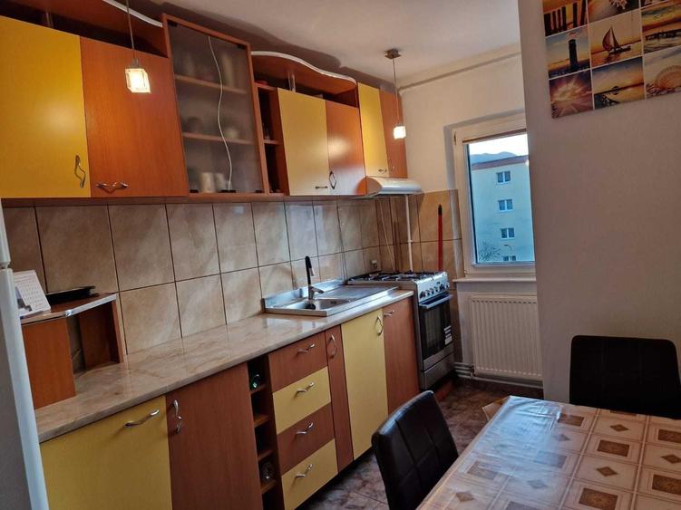 Proprietar inchiriez ap. 3 camere mobilat, utilat + parcare - BRASOV, Alexandru cel Bun, cartier ASTRA - 6
