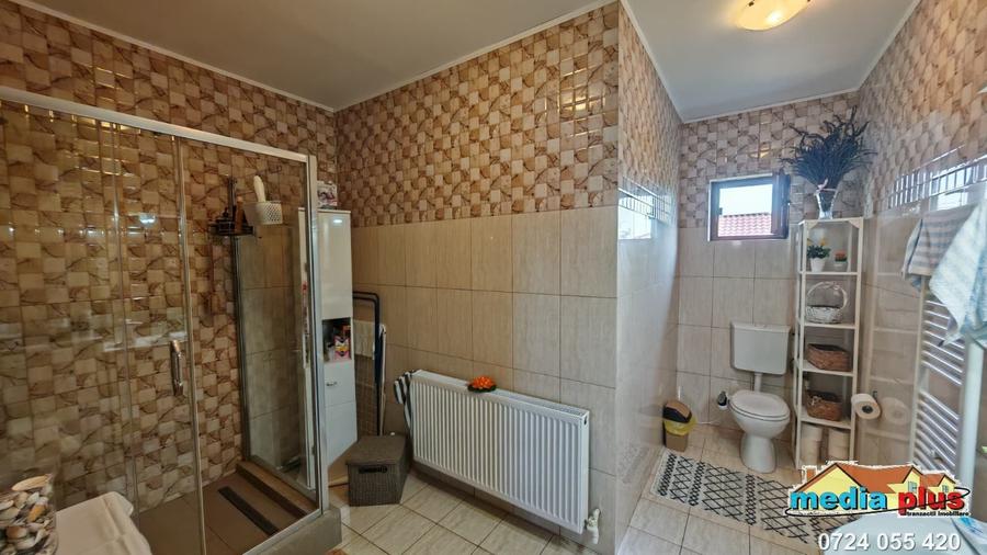 Casă cu 4 camere cu Teren 800 Mp în Mihail Kogălniceanu