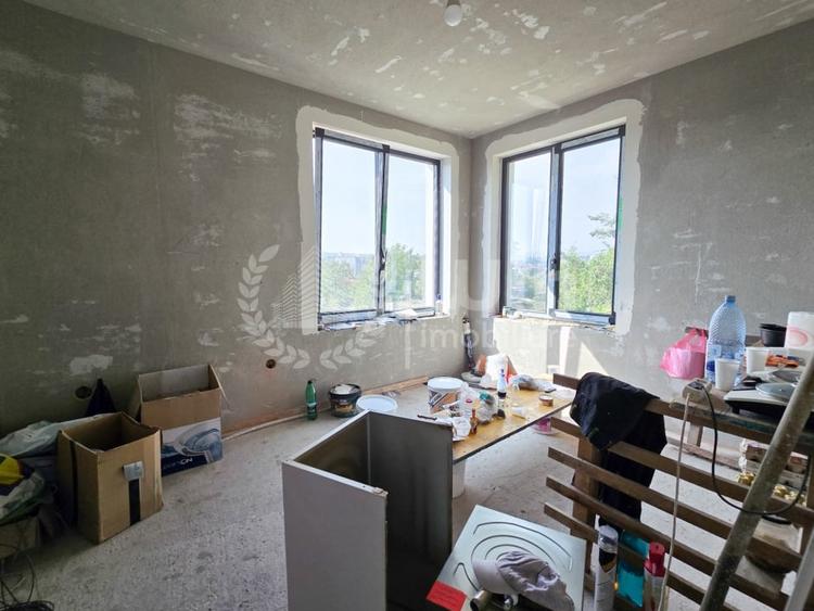 Duplex cu 5 camere cu Canalizare în Dâmbul Rotund