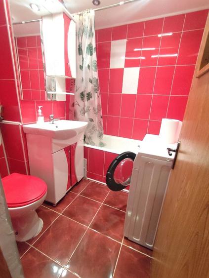 Apartament cu 2 camere decomandat în Luncă