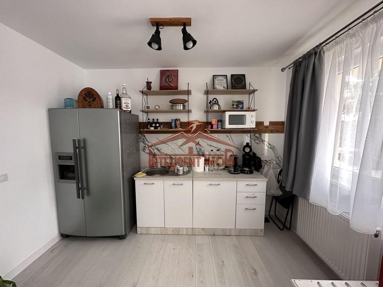 Duplex cu 4 camere cu Canalizare în Șelimbăr