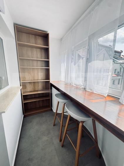 Apartament cu 3 camere decomandat, mobilat în Târgu Cucu