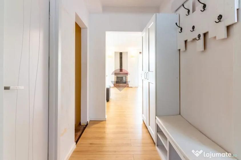 Casă cu 6 camere cu Teren 751 Mp în Corbeanca