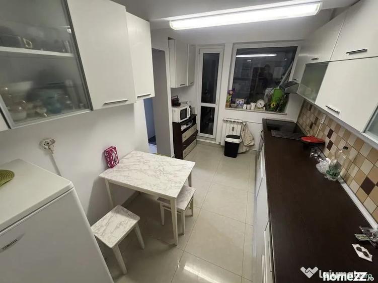 Apartament cu 3 camere decomandat în Ultracentral