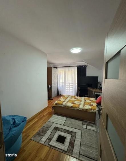 Casă cu 4 camere în Bună Ziua